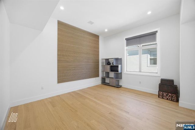 256A 7th Street, Palisades Park, NJ 07650