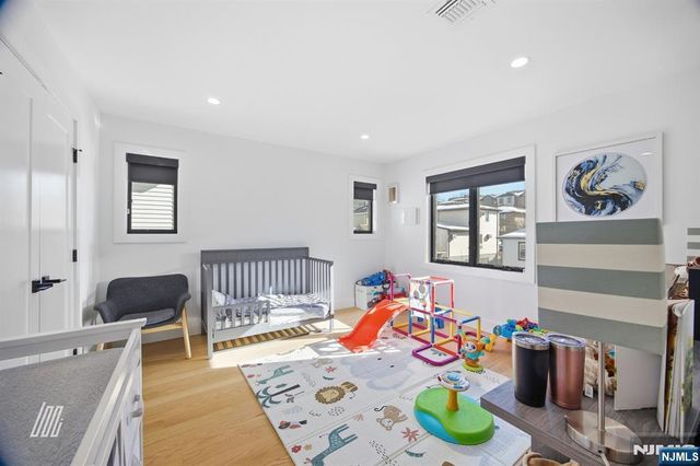 256A 7th Street, Palisades Park, NJ 07650