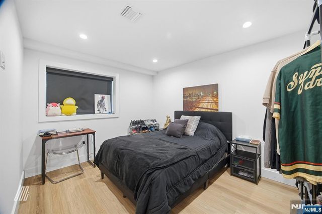 256A 7th Street, Palisades Park, NJ 07650