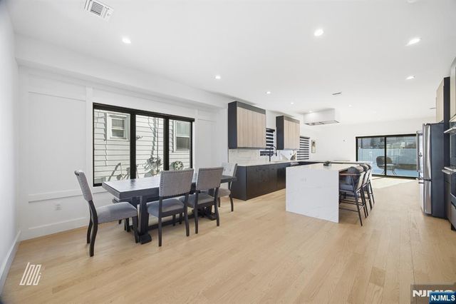 256A 7th Street, Palisades Park, NJ 07650