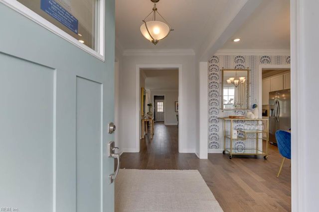 2204 Captiva LN, Chesapeake, VA 23321