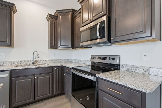 204 Kinsale Dr, Spring Hill, TN 37174