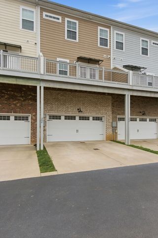 204 Kinsale Dr, Spring Hill, TN 37174