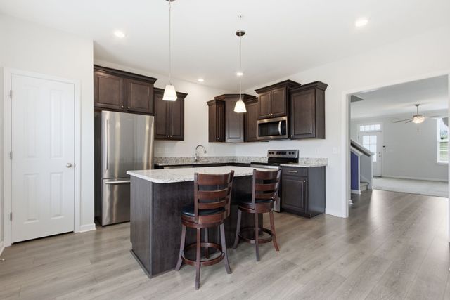 204 Kinsale Dr, Spring Hill, TN 37174