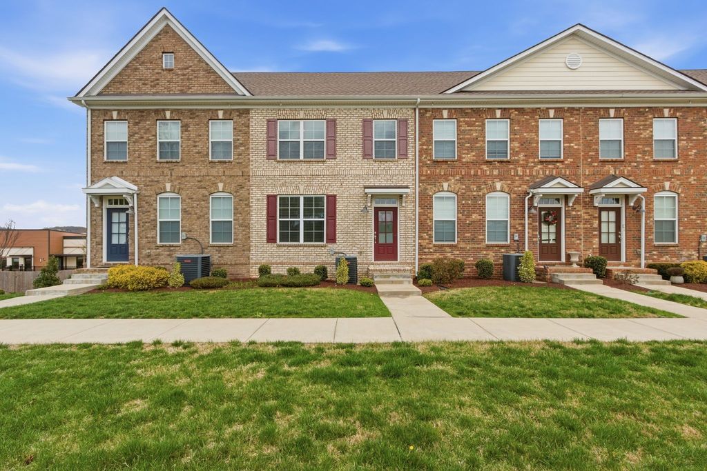 204 Kinsale Dr, Spring Hill, TN 37174