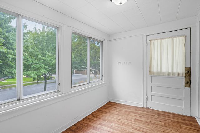 1207 5th Street E, Saint Paul, MN 55106