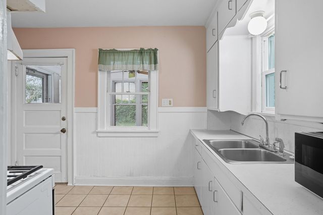 1207 5th Street E, Saint Paul, MN 55106