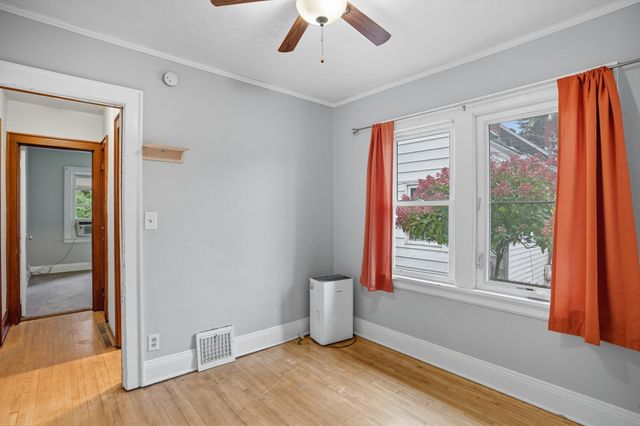 1207 5th Street E, Saint Paul, MN 55106