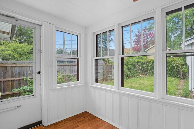 1207 5th Street E, Saint Paul, MN 55106