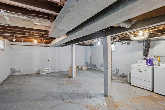 1207 5th Street E, Saint Paul, MN 55106