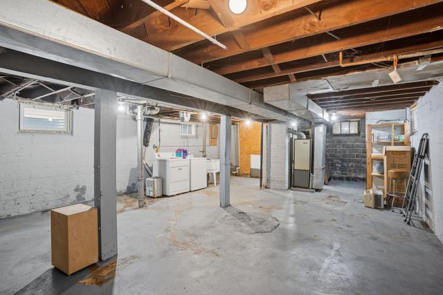 1207 5th Street E, Saint Paul, MN 55106