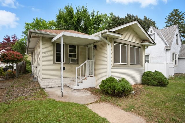 1207 5th Street E, Saint Paul, MN 55106