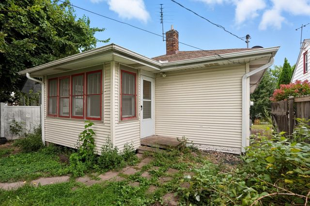 1207 5th Street E, Saint Paul, MN 55106