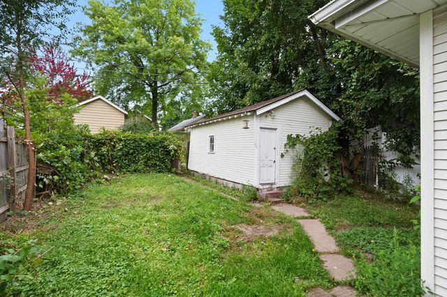 1207 5th Street E, Saint Paul, MN 55106