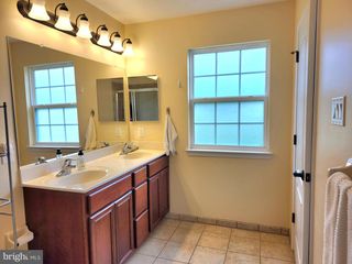 4139 YORKTOWN RD, Coopersburg, PA 18036