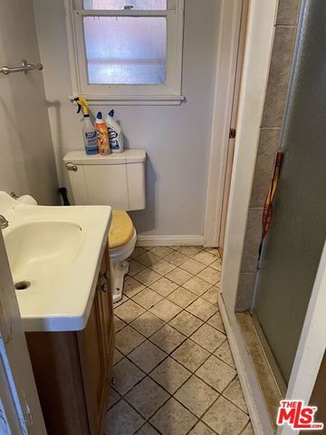 101 W Victoria Avenue, Montebello, CA 90640