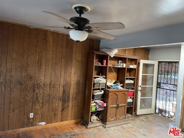 101 W Victoria Avenue, Montebello, CA 90640