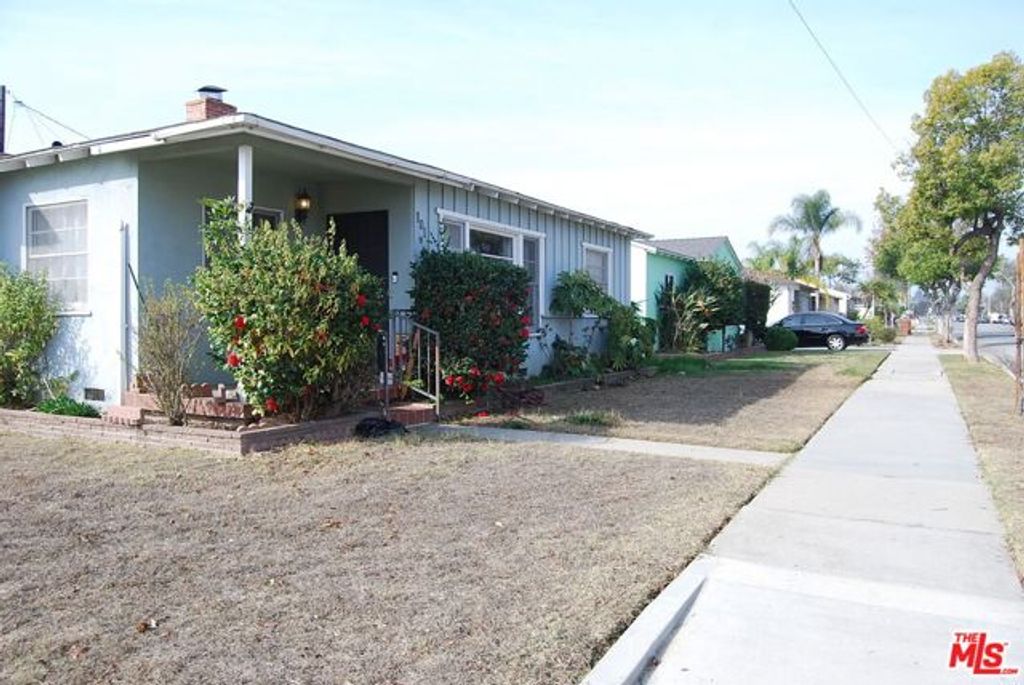 101 W Victoria Avenue, Montebello, CA 90640