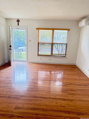 1311 W ROSEWOOD AVE, San Antonio, TX 78201