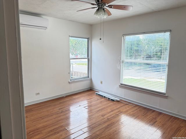1311 W ROSEWOOD AVE, San Antonio, TX 78201