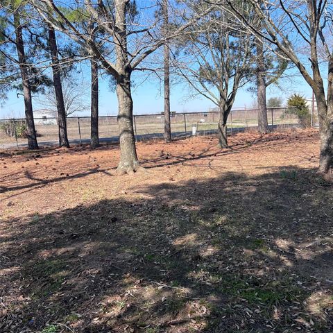 867 County Road 4131, Cumby, TX 75433