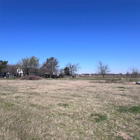 867 County Road 4131, Cumby, TX 75433