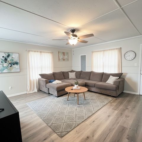 867 County Road 4131, Cumby, TX 75433