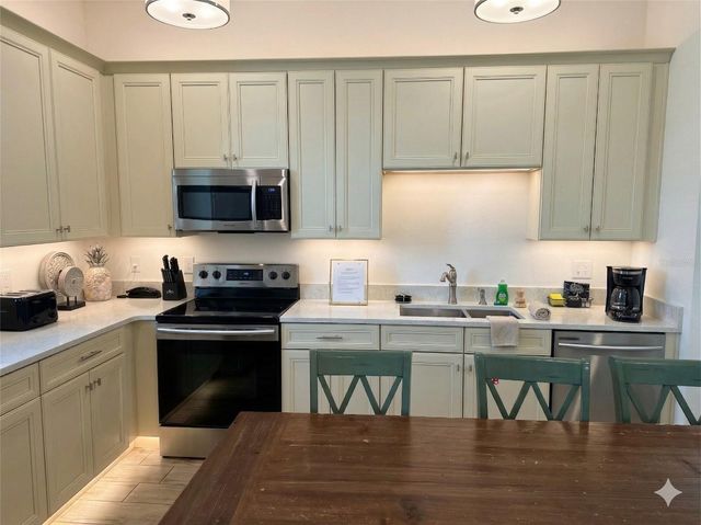 8090 KNEE DEEP ROAD, Kissimmee, FL 34747