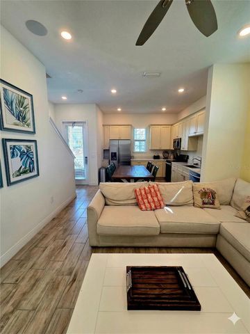 8090 KNEE DEEP ROAD, Kissimmee, FL 34747