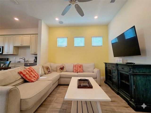 8090 KNEE DEEP ROAD, Kissimmee, FL 34747