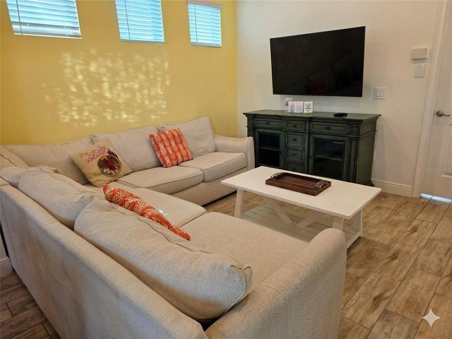 8090 KNEE DEEP ROAD, Kissimmee, FL 34747