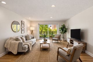 15 Francis St 16, Brookline, MA 02446