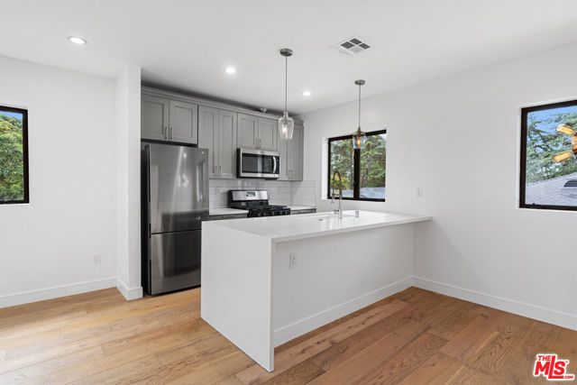 4080 Van Buren Place A, Culver City, CA 90232