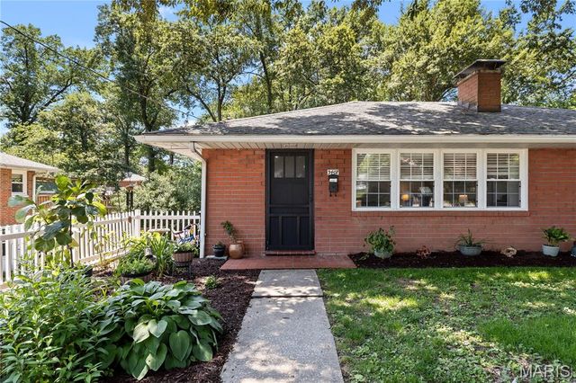 3407 McArthur Boulevard, Alton, IL 62002