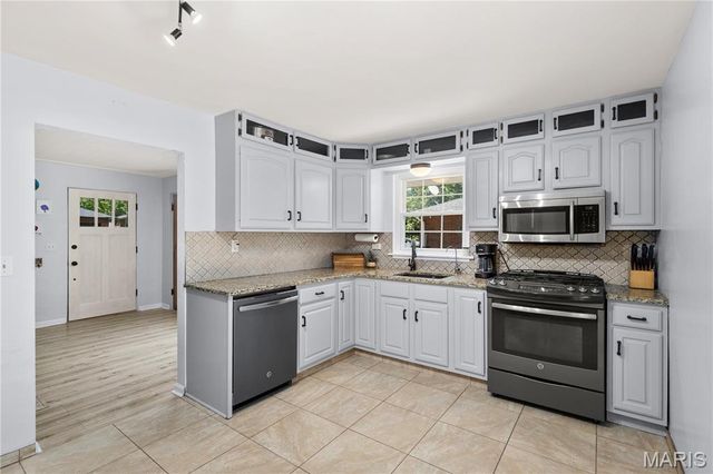 3407 McArthur Boulevard, Alton, IL 62002