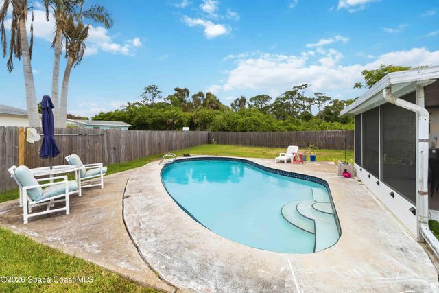 2165 Topaz Court, Merritt Island, FL 32953