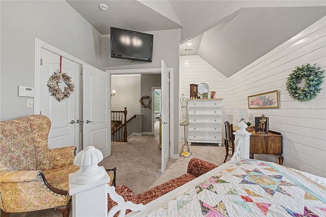 2644 S Everest Avenue, Rogers, AR 72758