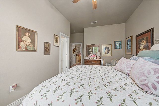 2644 S Everest Avenue, Rogers, AR 72758