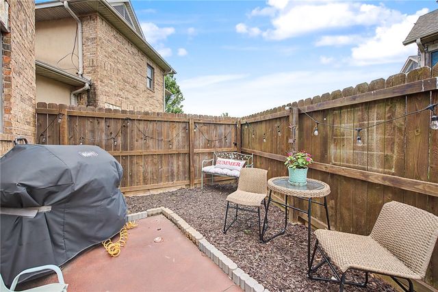 2644 S Everest Avenue, Rogers, AR 72758