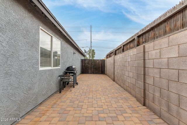 832 S 31st Ave Avenue, Phoenix, AZ 85009