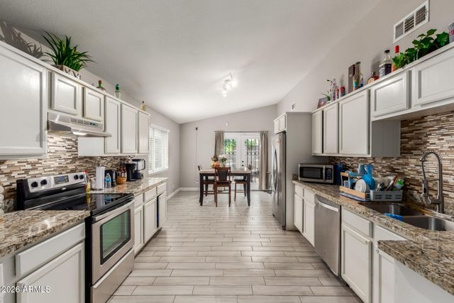832 S 31st Ave Avenue, Phoenix, AZ 85009