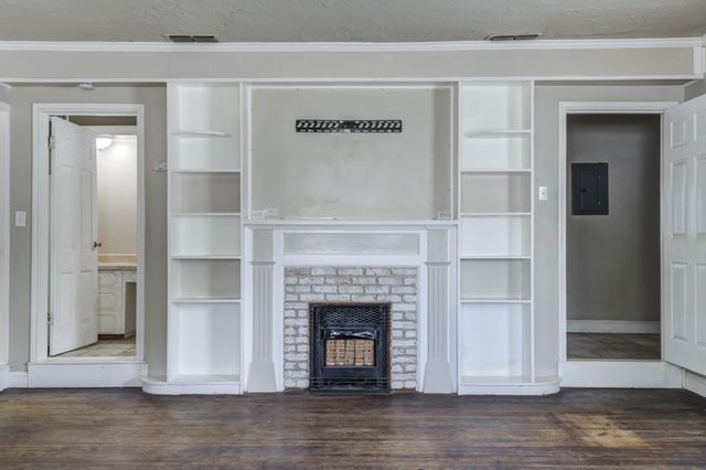 2111 29th Street, Lubbock, TX 79411