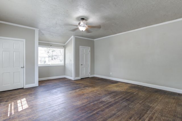 2111 29th Street, Lubbock, TX 79411