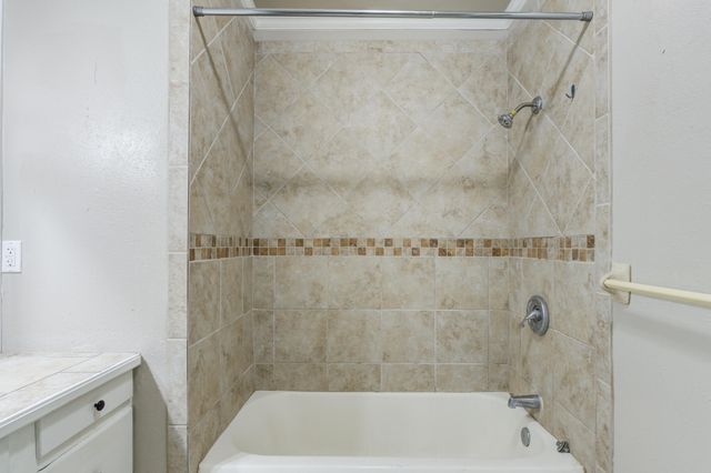 2111 29th Street, Lubbock, TX 79411