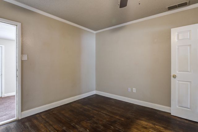 2111 29th Street, Lubbock, TX 79411