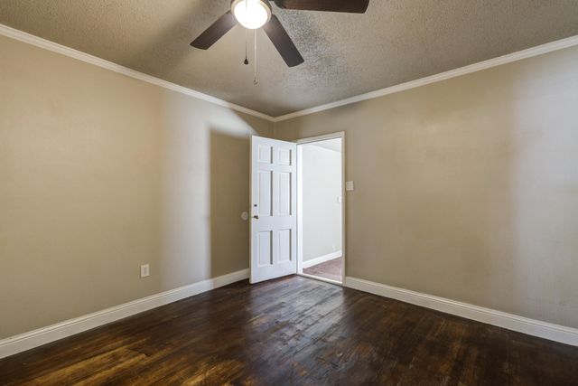 2111 29th Street, Lubbock, TX 79411