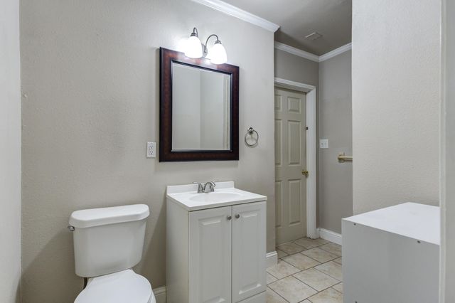 2111 29th Street, Lubbock, TX 79411