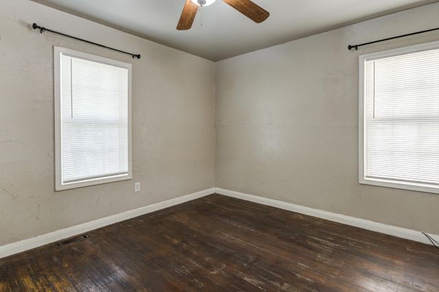 2111 29th Street, Lubbock, TX 79411