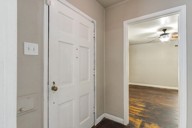 2111 29th Street, Lubbock, TX 79411