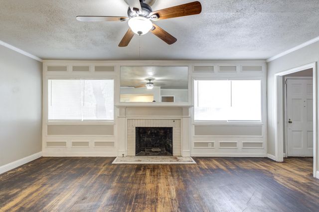 2111 29th Street, Lubbock, TX 79411